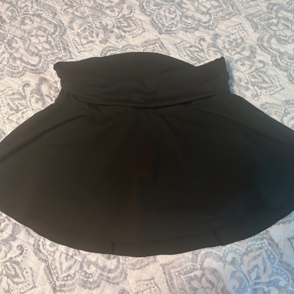 Black athletic Skort